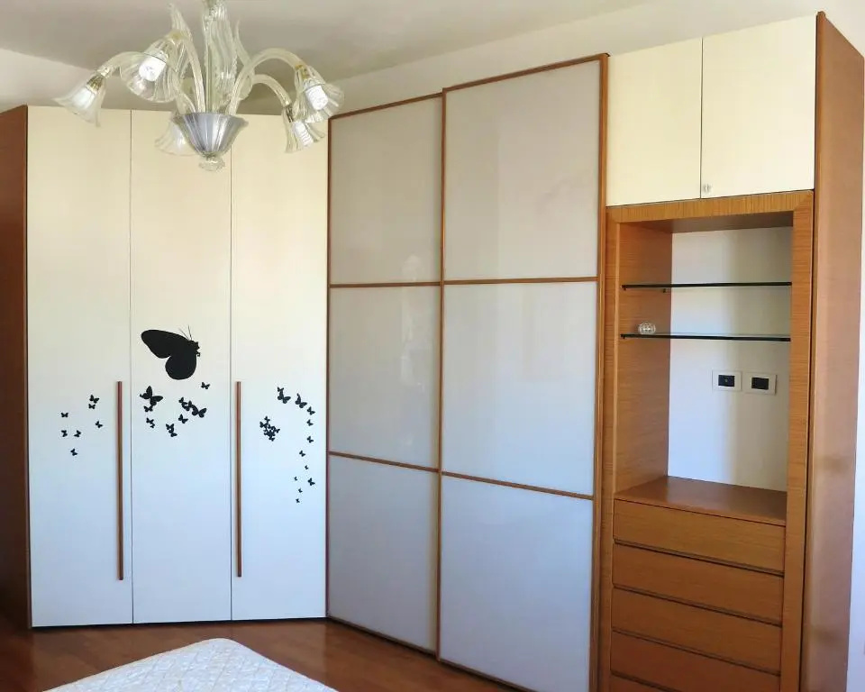 2 bedrooms appartement with city view furnished terrace and wifi at La Spezia 8 km away from the beach