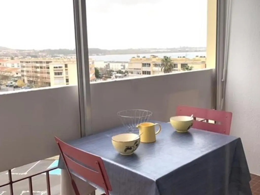 Appartement Balaruc-les-Bains, 1 pièce, 4 personnes - FR-1-503-10