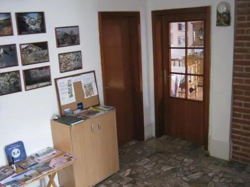 Ristos Guest House