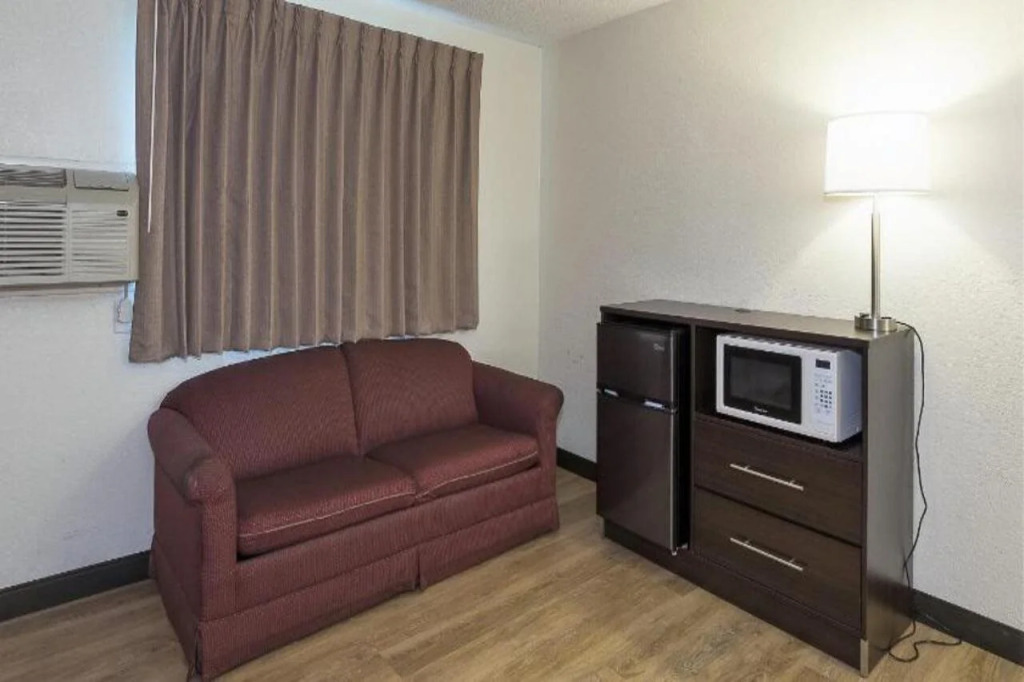 Red Roof Inn Lancaster