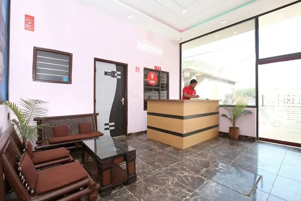 Hotel Sharnam by OYO Rooms