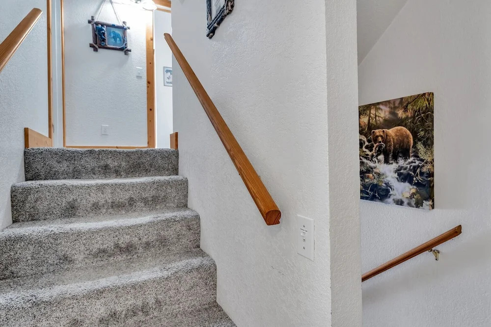 Cozy Bear South Charming 2bd Cabin in Yosemite!