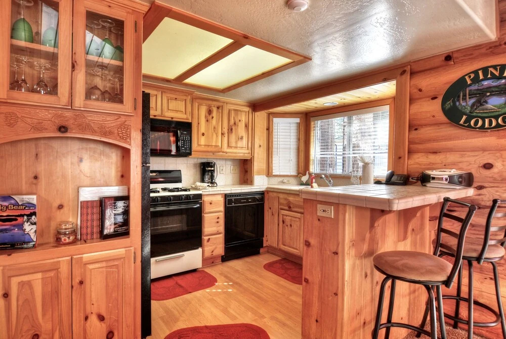 No. 16 Pine Lodge Outdoor Spa - 3 Br Cabin