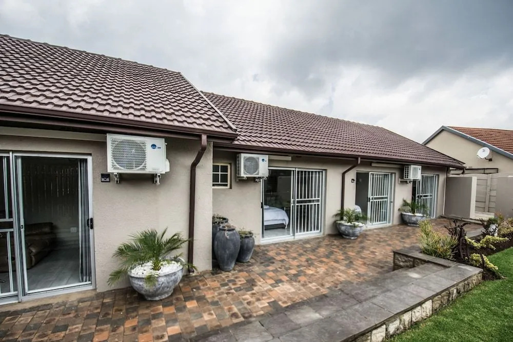 Up21 Guest House