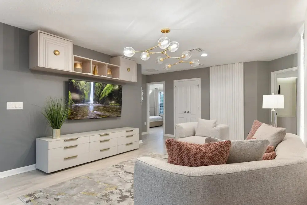 Luxurious Villa with Resort-Style Amenities
