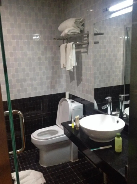 M.R Hotel