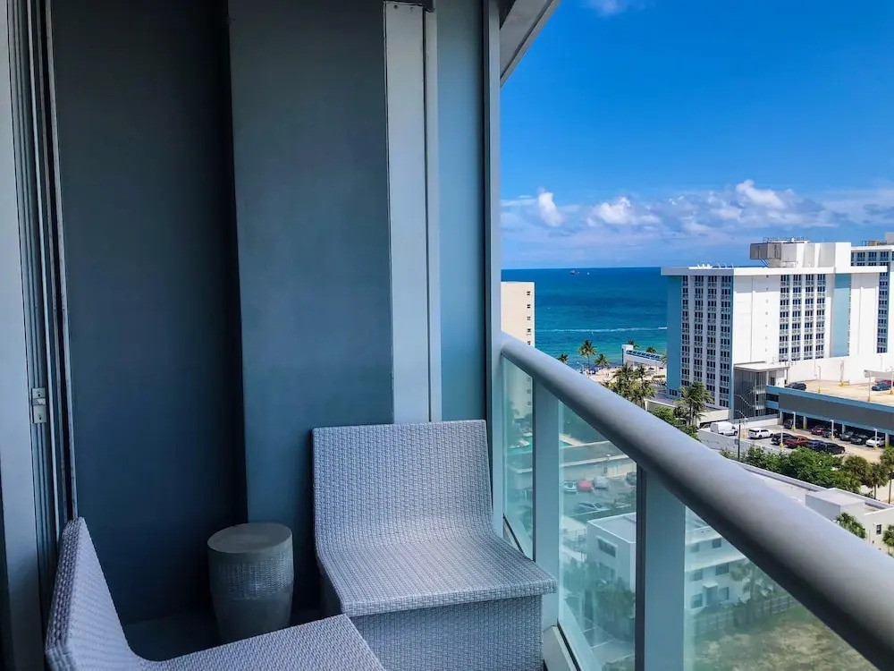 1201 W S 1 Bedroom Condo by RedAwning