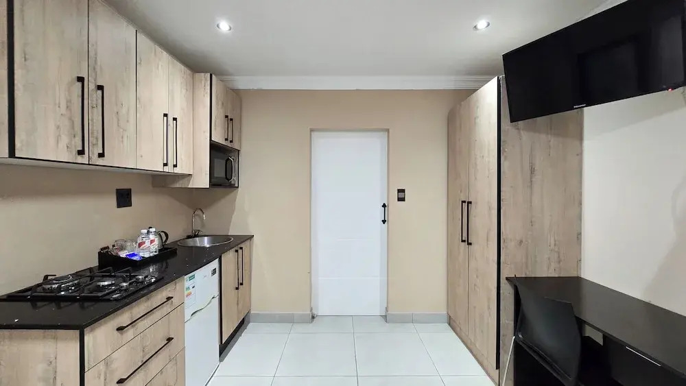 Sunset Events And Accommodation-East London