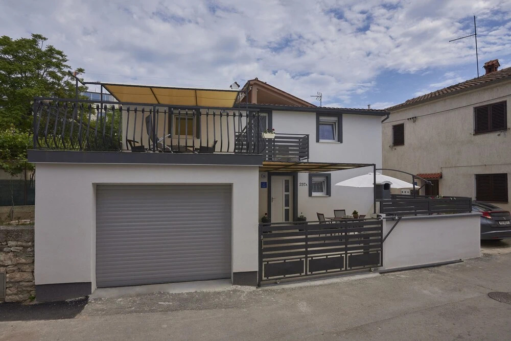 House Doris