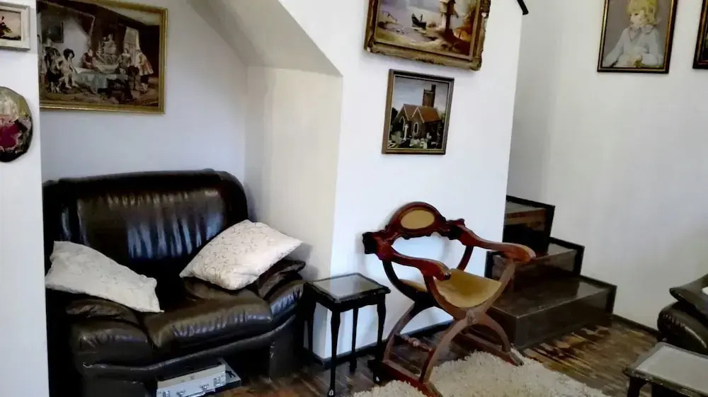 Lili's House