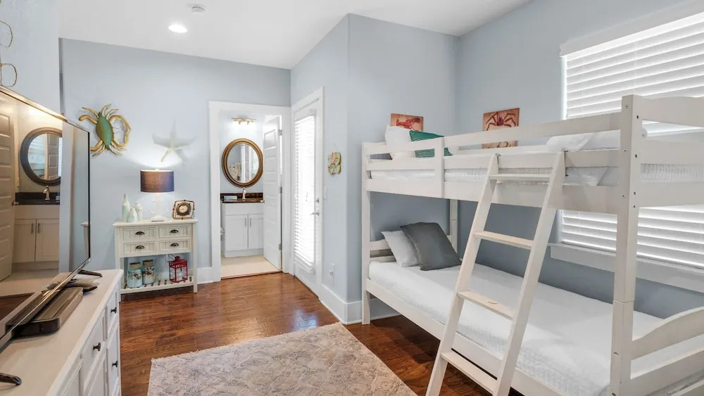 Blue Mountain Beach - Sleeps 12 - Steps From Pool