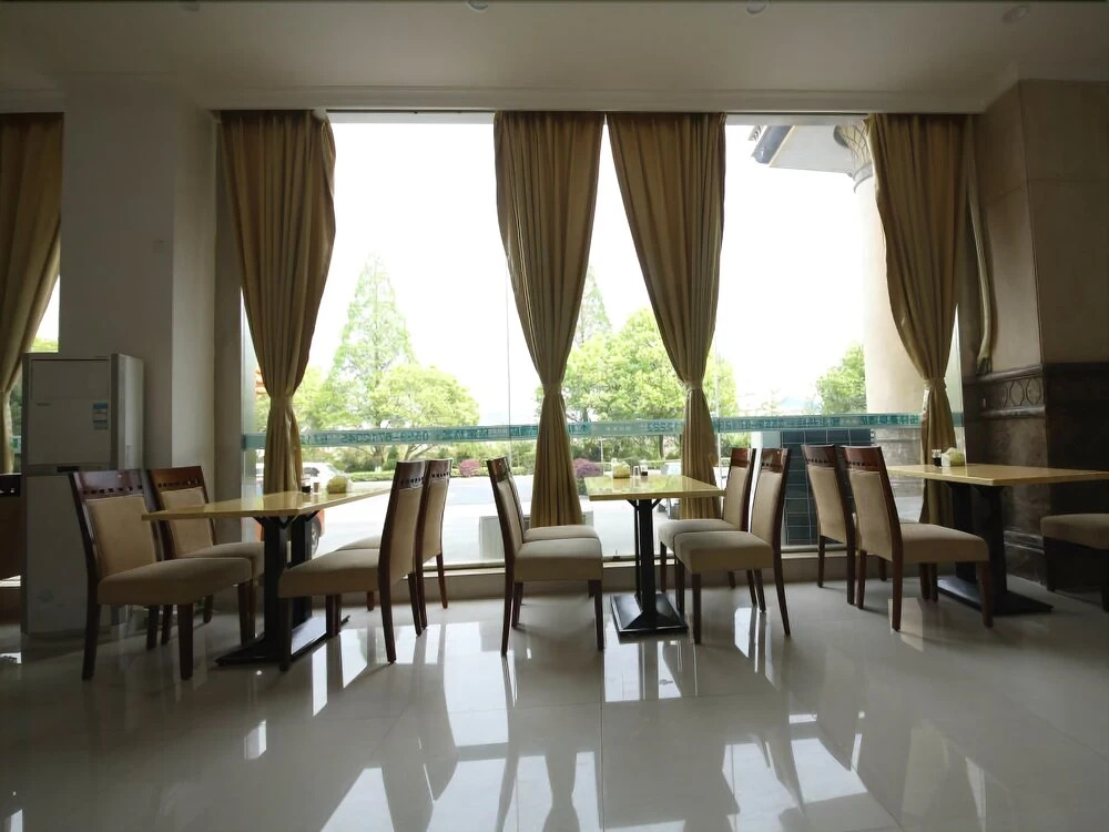 GreenTree Inn AnHui HuangShan She County HuiZhou Ancient City Middle HuangShan Road Business Hotel