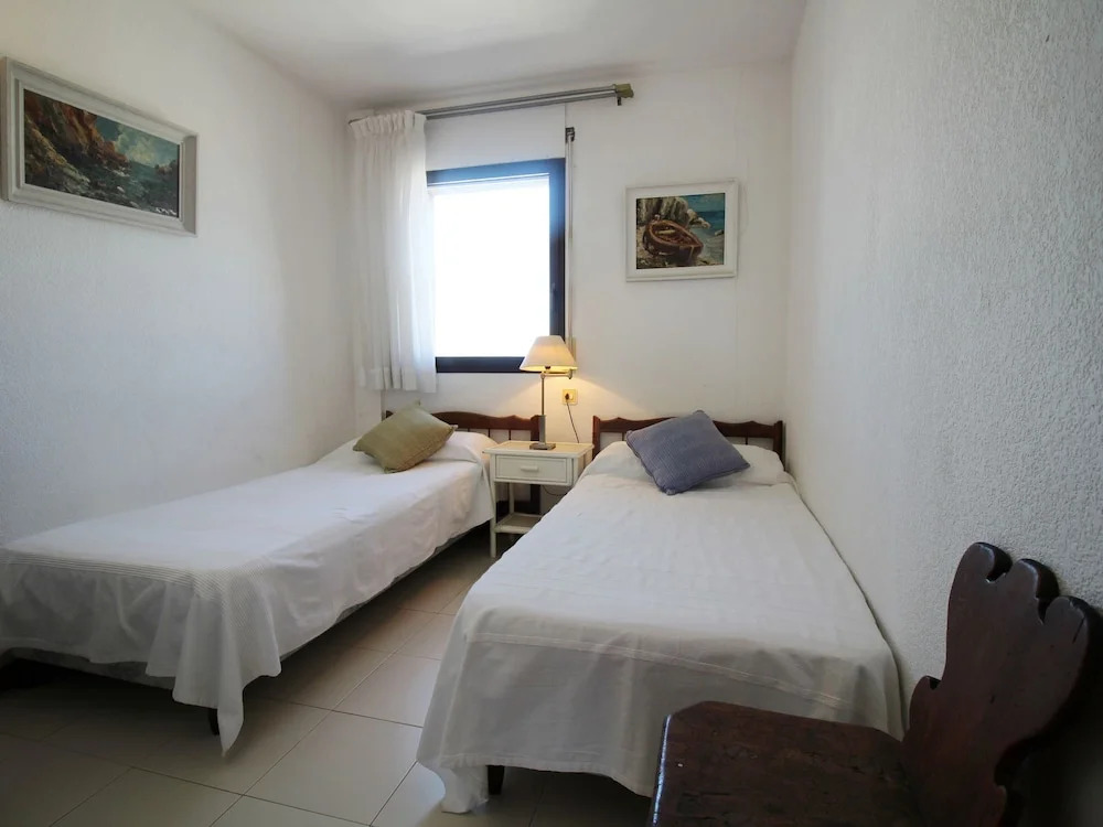 Apartment at the Canal With 2 Bedrooms Overlooking the Harbor and the sea