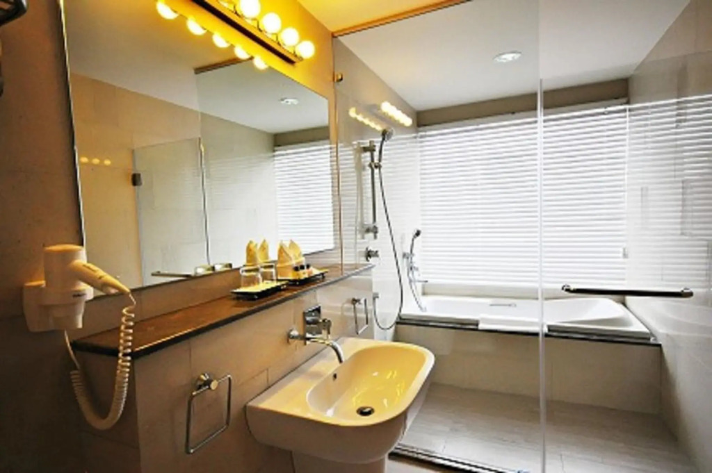 Parinda Hotel - near Benjakitti Park & Queen Sirikit National Convention Center