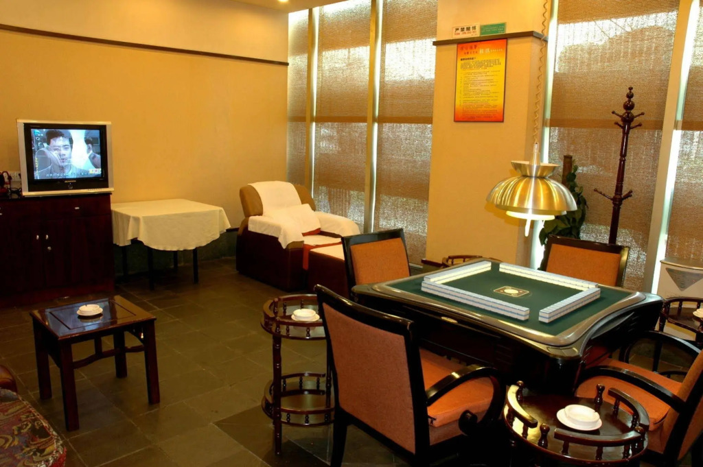 Lifu Hotel Guangzhou Tianhe Park Huangpu Avenue Rundu Branch
