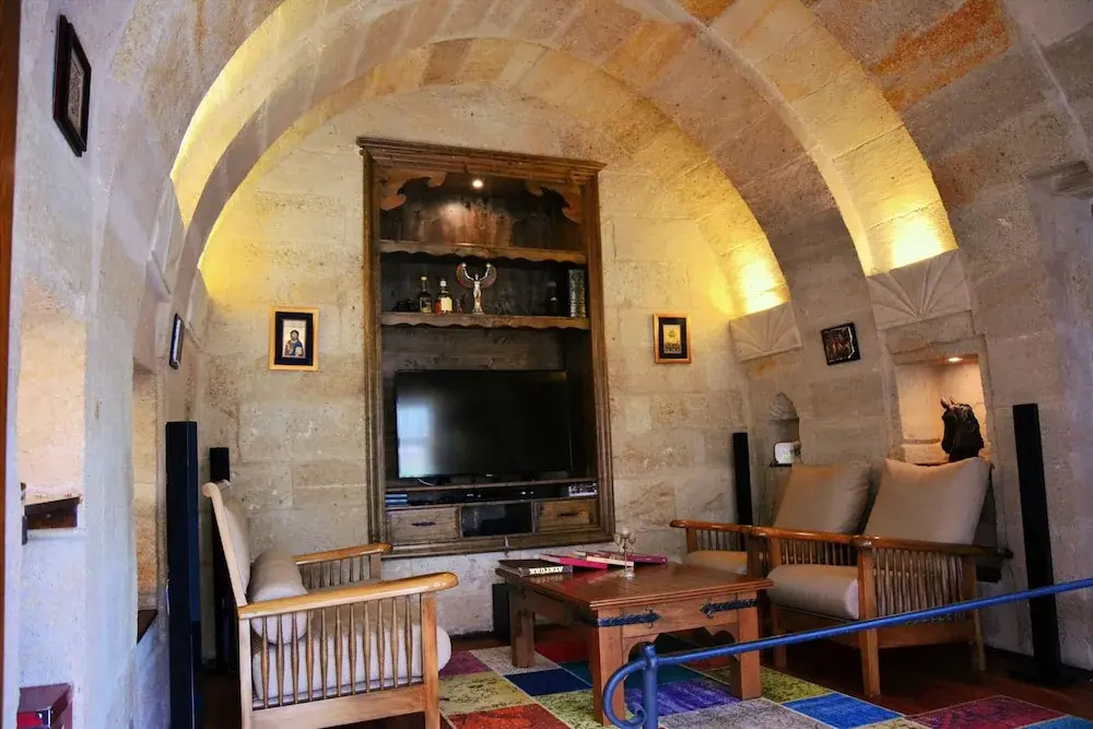 Kayhan Cave Villa