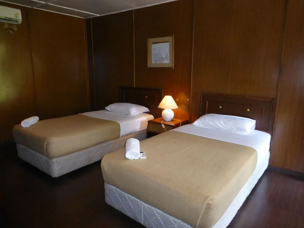 D' Coconut Pulau Besar Resort