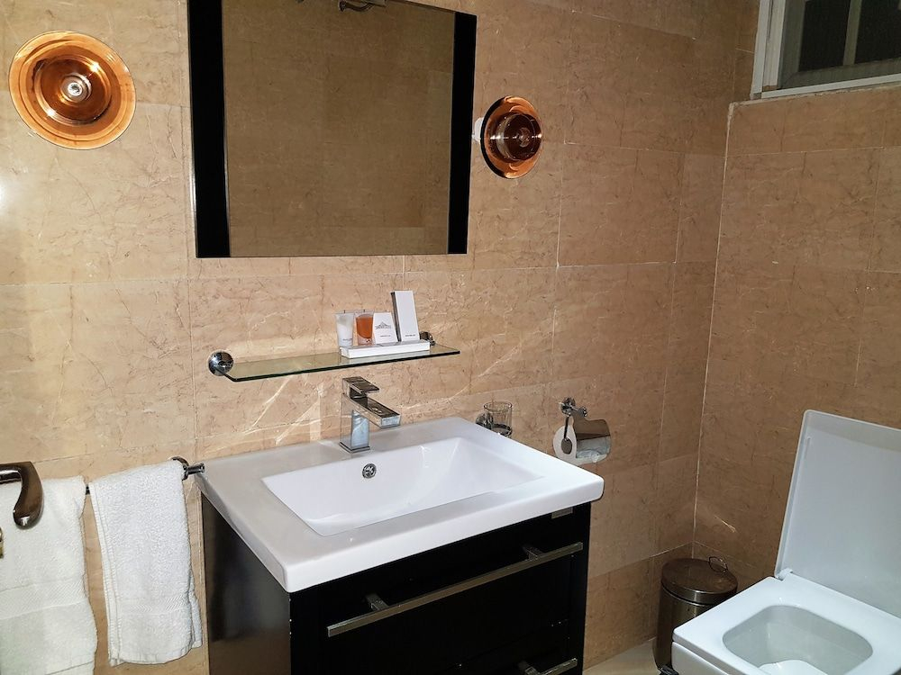 Serendib Hotels and Apartments