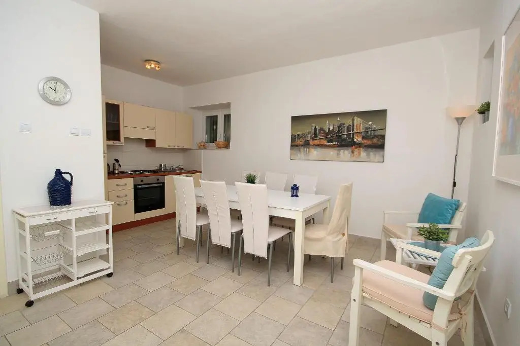 Apartment Clea