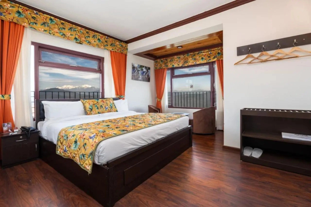 Summit Sherpa Mountain Hotel & Spa