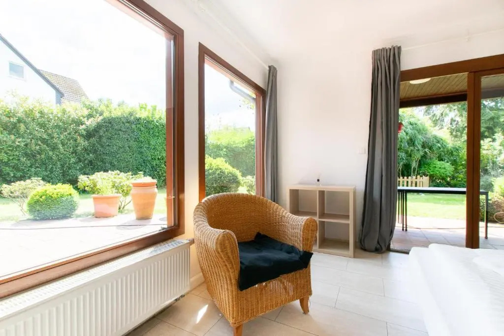 Tolstov House - 6 Room Villa with Garden - 15 Min Messe DUS & Airport DUS