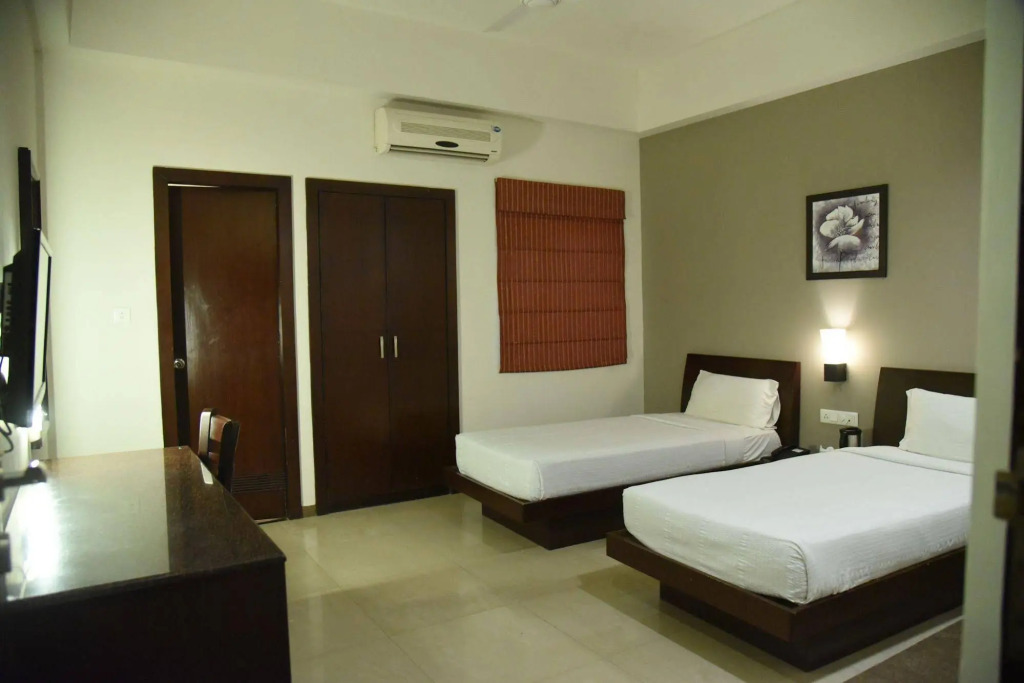 Lemon Park Hotel
