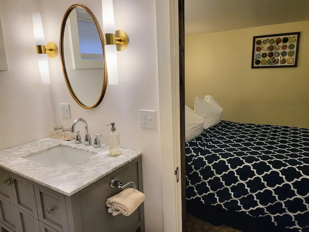 Bluebird Guesthouse