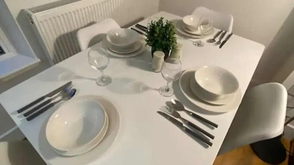De Parys Serviced Flat in Bedford 4 Live