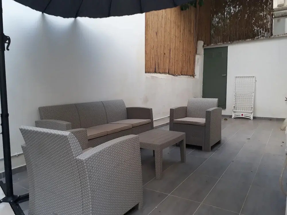 Beautiful Modern Aprt with 1BR in DT Athens