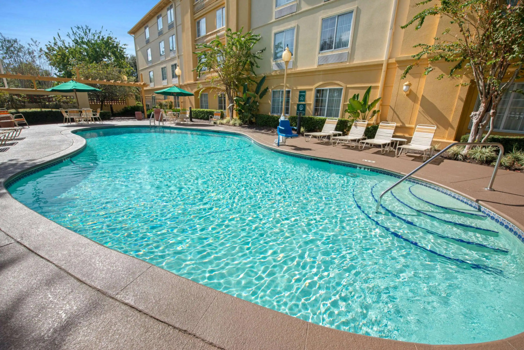La Quinta by Wyndham USF