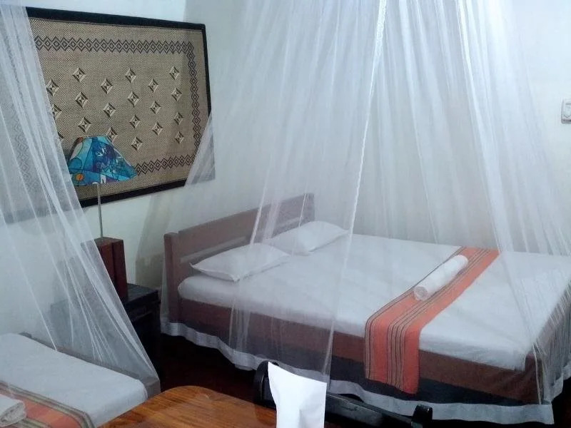 Hotel Amaara Lake
