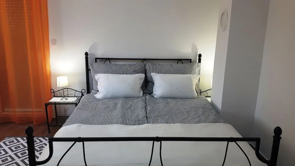 Apartment & Room Danijel