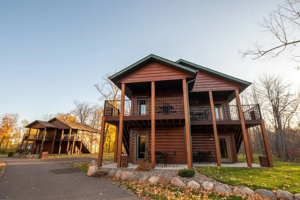 Appeldoorn's Sunset Bay Resort