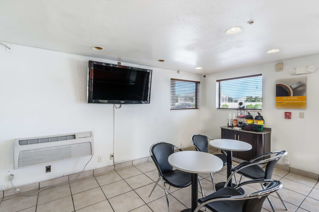 Motel 6-San Marcos, TX - North