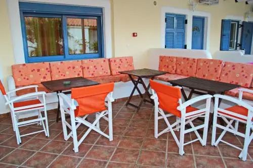 Coralli Rooms & Restaurant