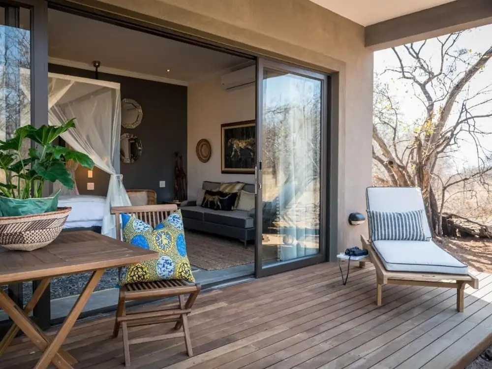 Safari Moon Luxury Bush Lodge