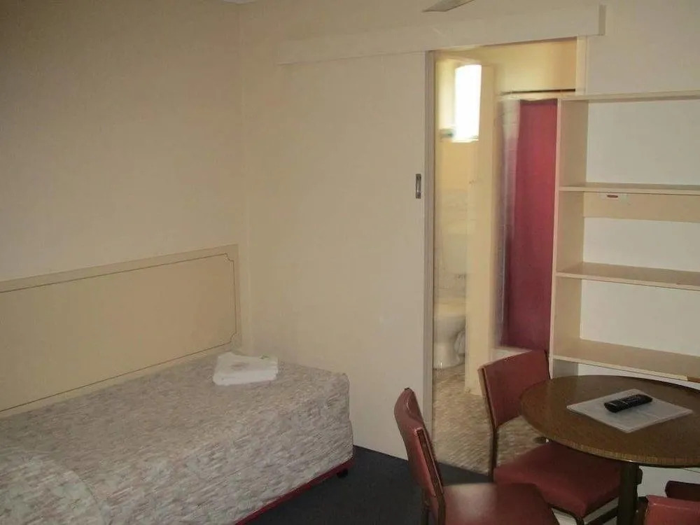 Great Lakes Motor Inn