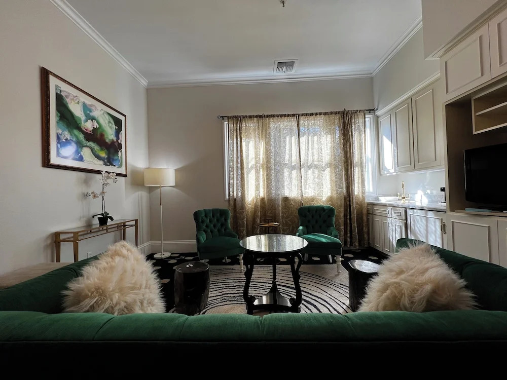 The Sterling Hotel