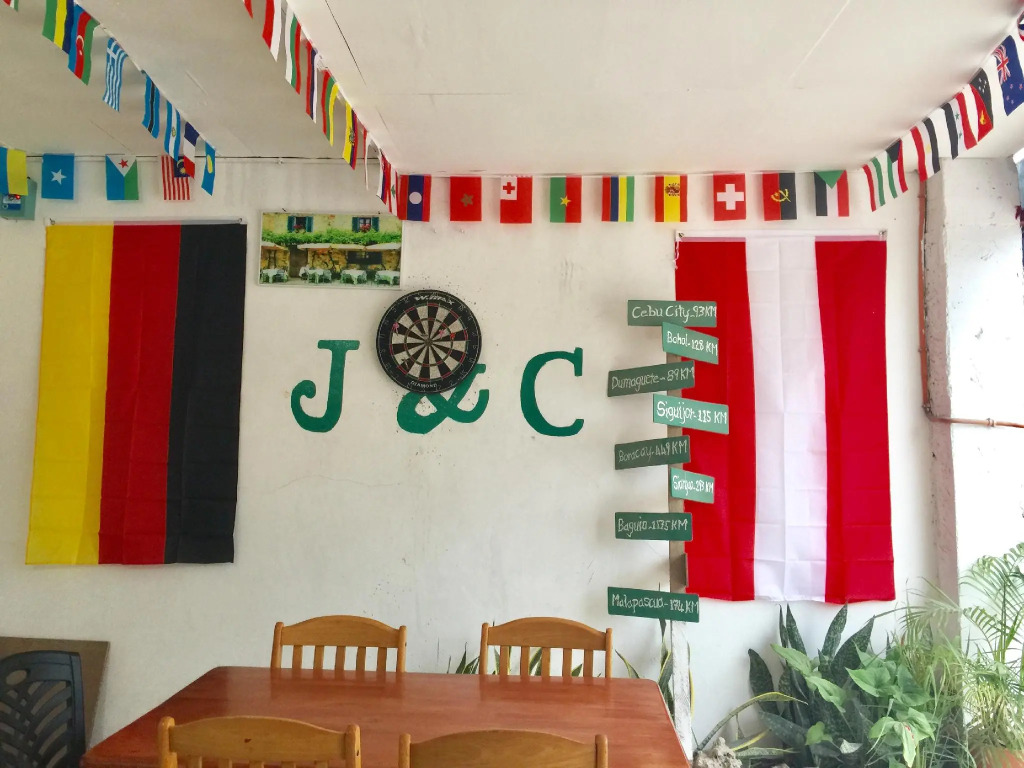 J & C Guesthouse