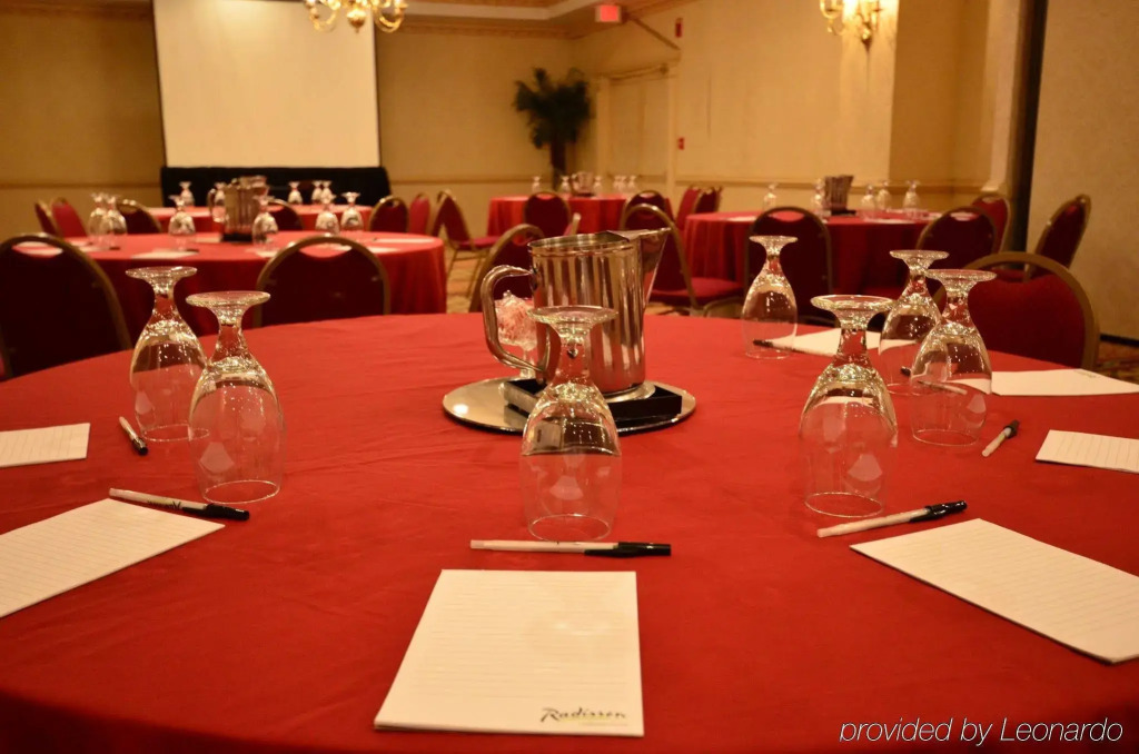Holiday Inn Orlando East-UCF Area by IHG