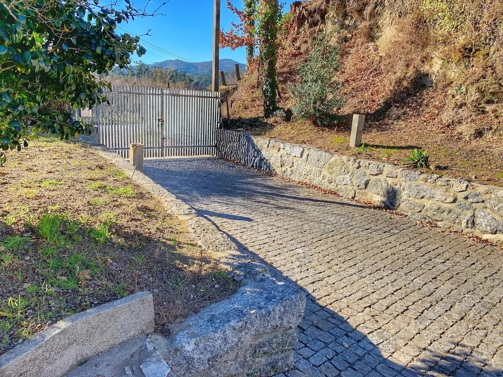 House With 3 Bedrooms in Vieira do Minho, With Wonderful Lake View, Enclosed Garden and Wifi Near the Beach