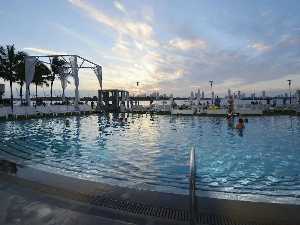 Penthouse Floor 2rooms in 5hotel South Beach 1601