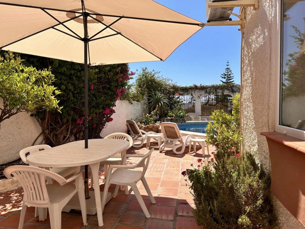 Chimenea 15 Apartments Casasol