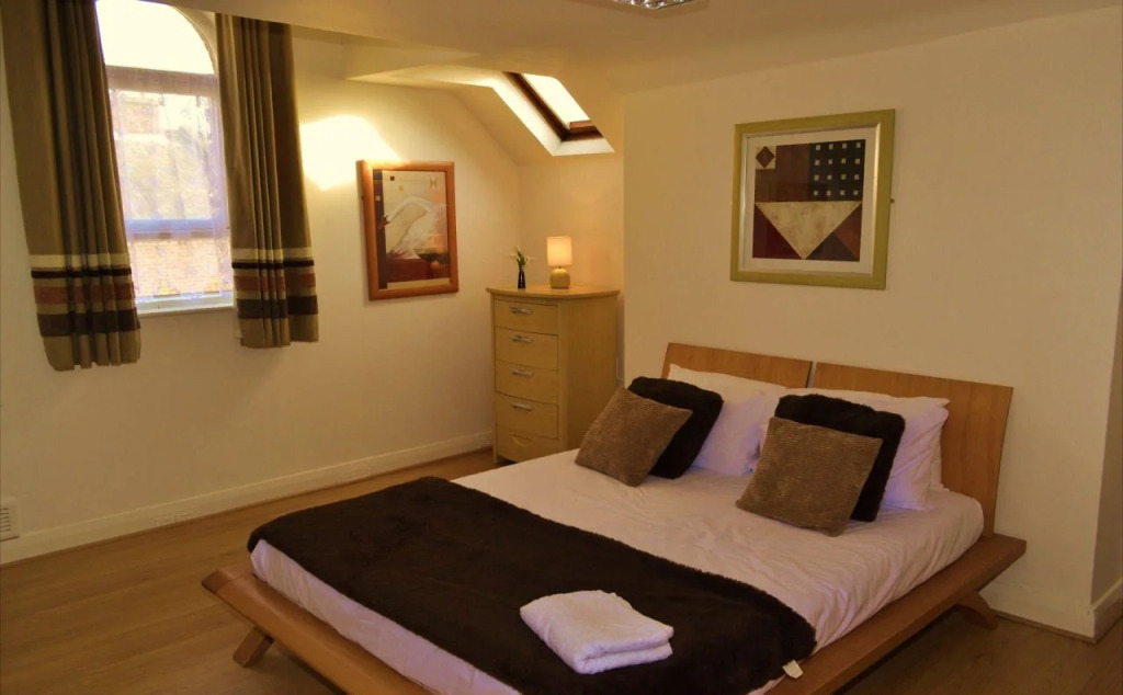 Hendham House - Near Etihad Stadium, CoOp Live Arena, AO Arena, Piccadilly Train Station & Manchester City Centre