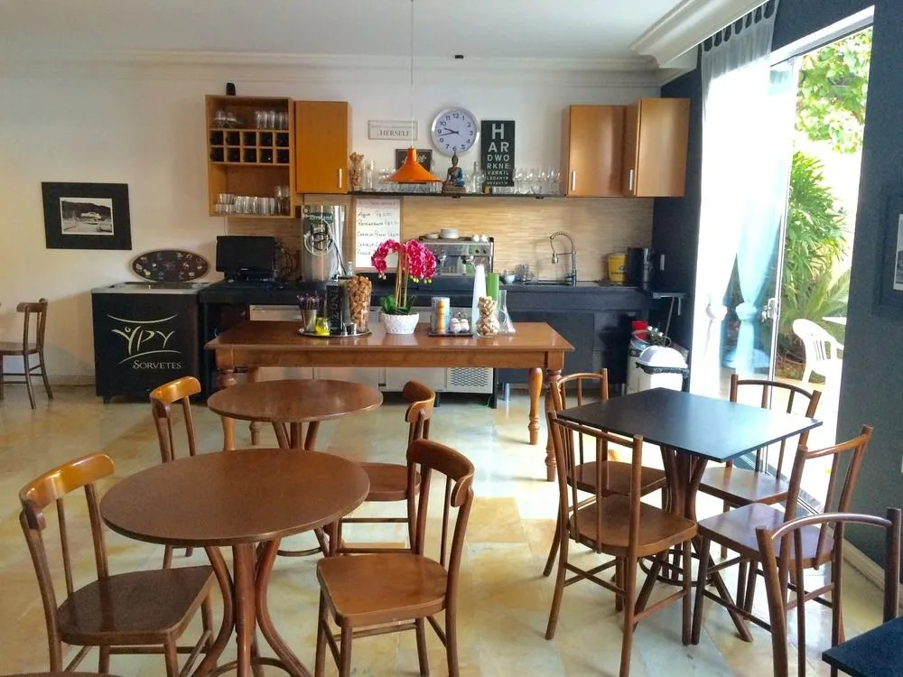 Le Flâneur Auberge