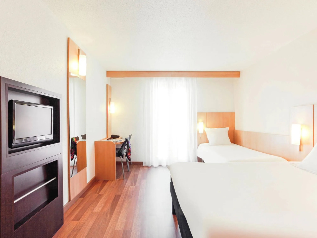 ibis Hyeres Centre