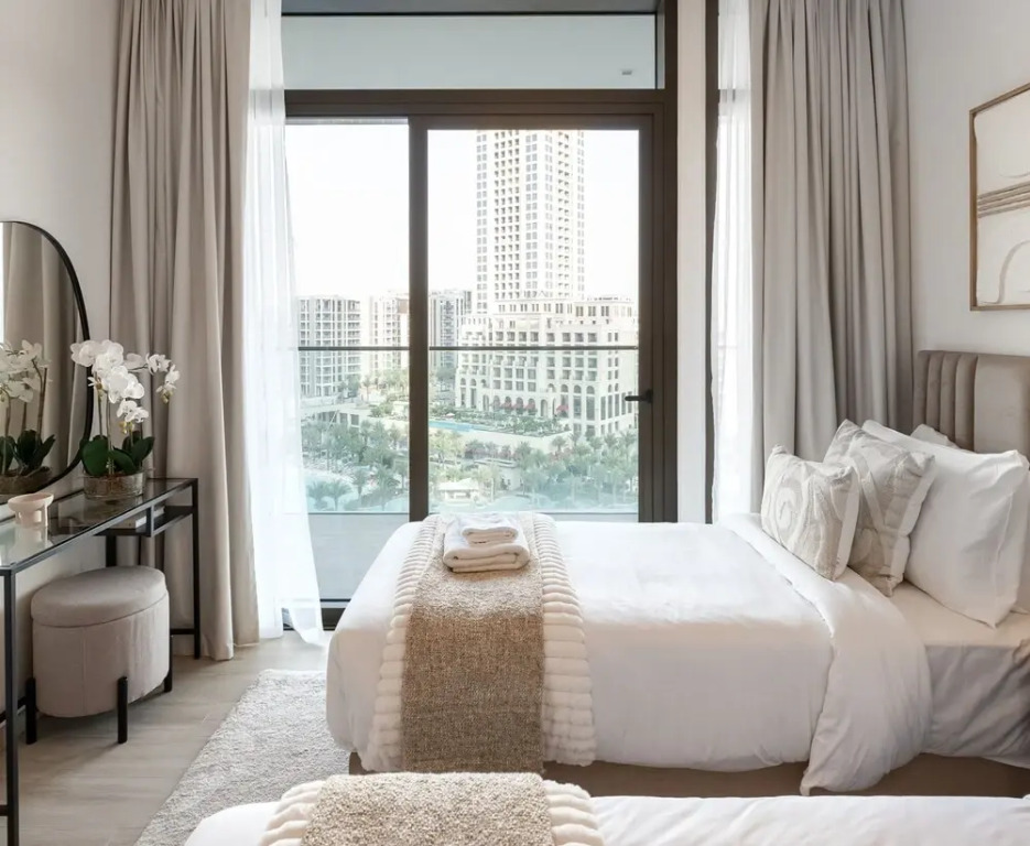 Cozy 2BR With Creek Views in Dubai Creek Harbour