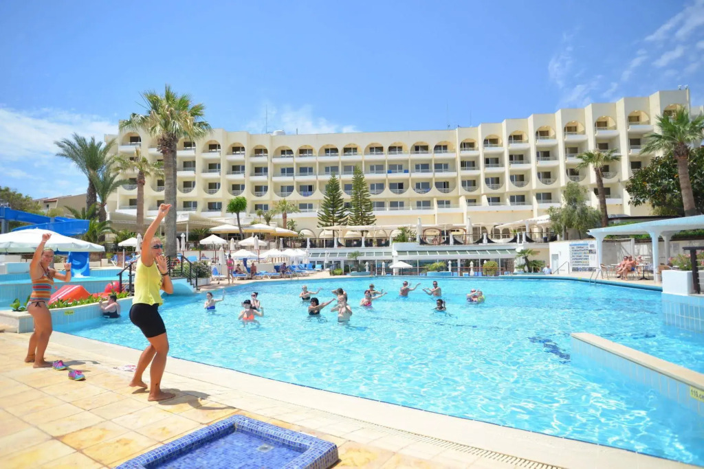 Golden Coast Beach Hotel