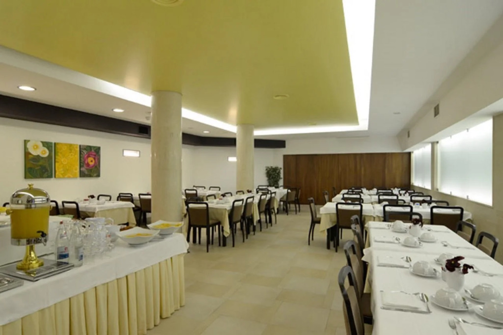Hotel Cinquentenario & Conference Center