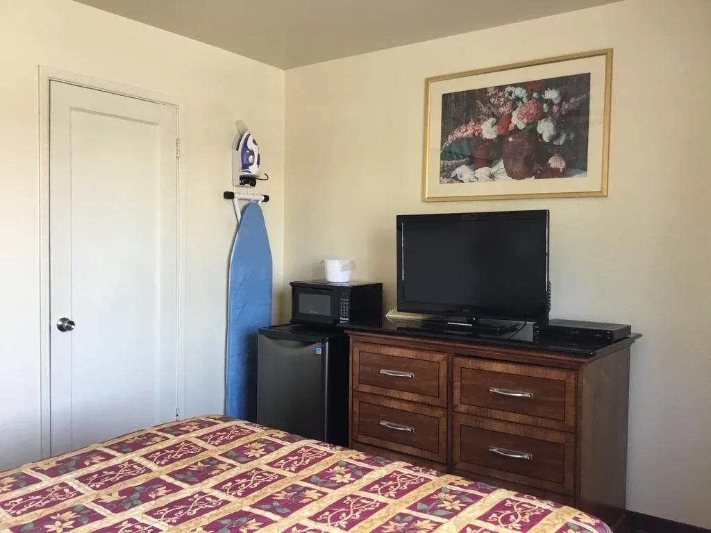 Jerrys Motel